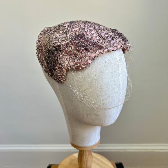 Vintage 40s Gertrude Sheedy Pink Curvette Fascinator Silk Beaded Hat w/ Veil - Picture 6 of 16
